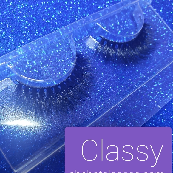 Lashes - Picture 6 of 8